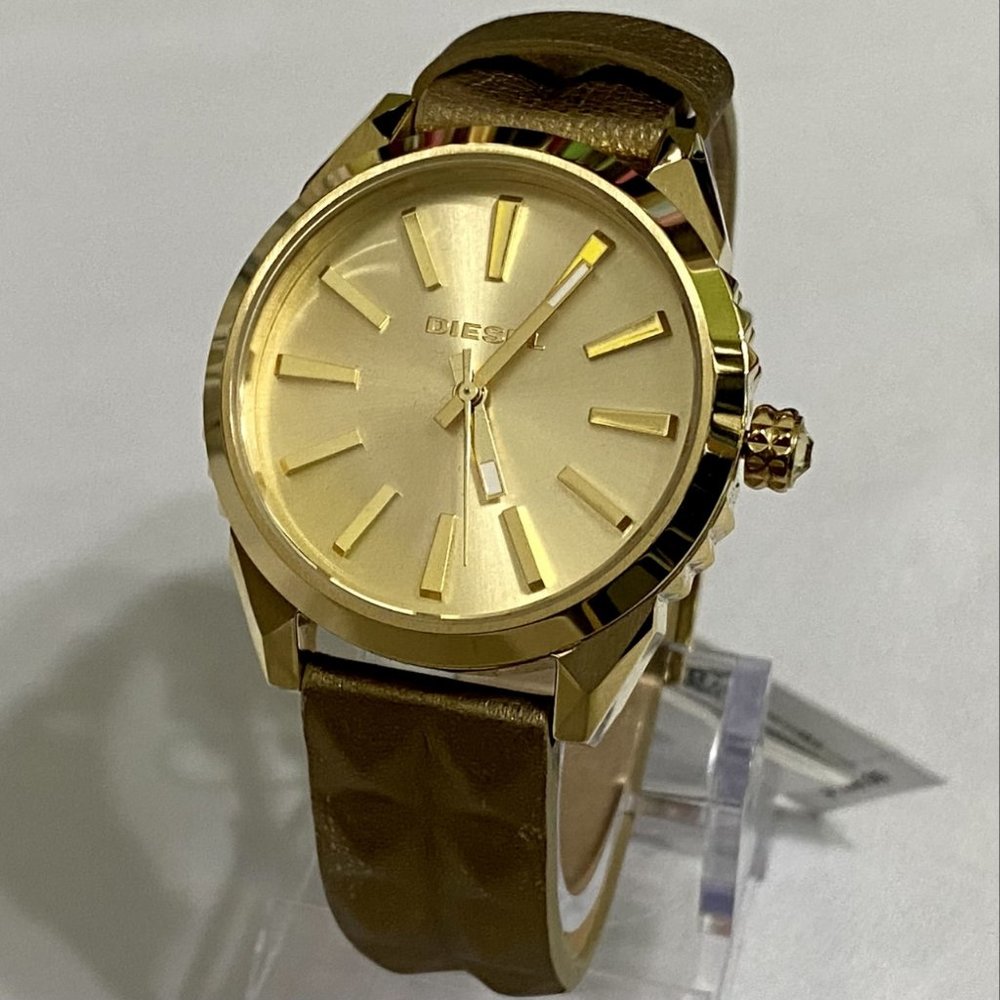 New DIESEL DZ5516 NUKI Golden Tone Dial Band Women Watch